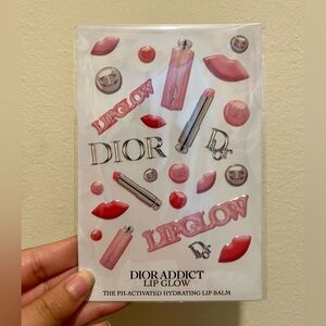 D*or Addict Lip Glow Sticker